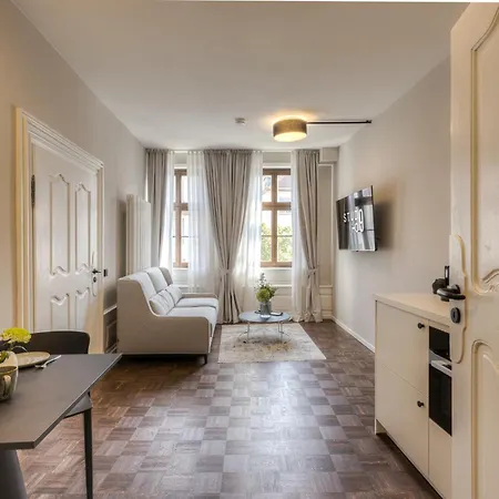 Apartmán 9 *